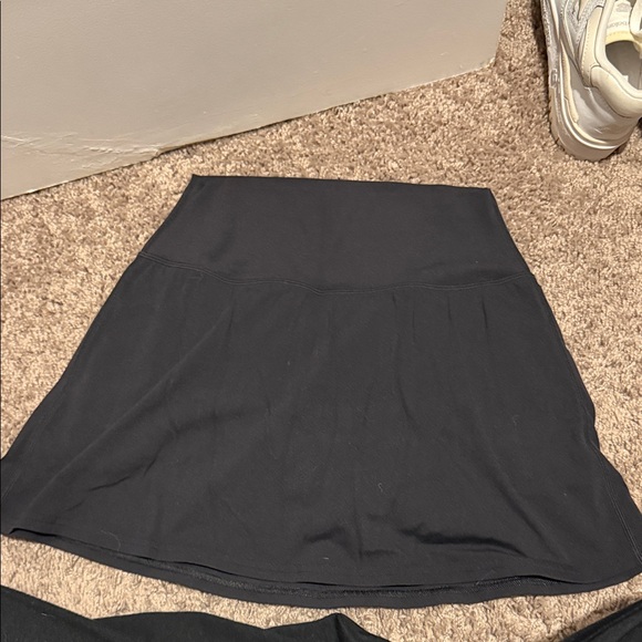 Lululemon Athletica Black Skirt - Picture 2 of 2